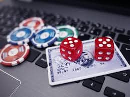 Popa77 APP iOS iPhone ဒေါင်းလုဒ်ဆင်းပြီး Myanmar Live Casino Baccarat ကစားနေသောမြင်ကွင်း